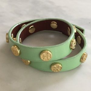 Tory Burch logo leather double wrap bracelet mint